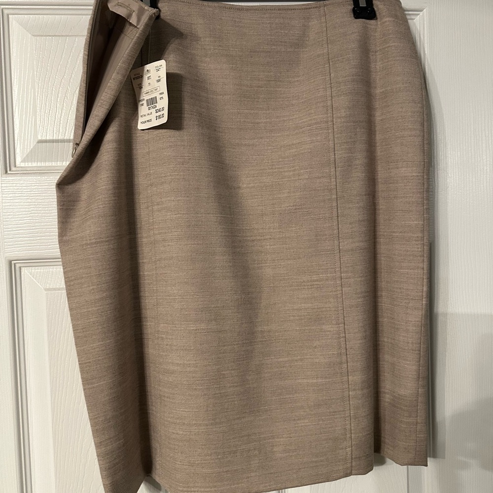 Doncaster Elegant Tan Pencil Skirt virgin wool NWT